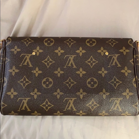 Authentic Favorite MM Monogram - Picture 9 of 13